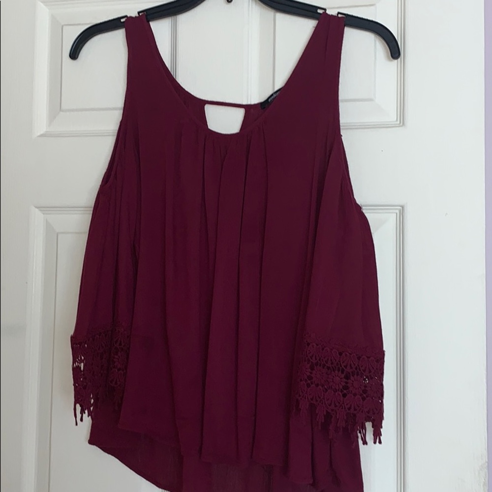 Burgundy open shoulder blouse with lace